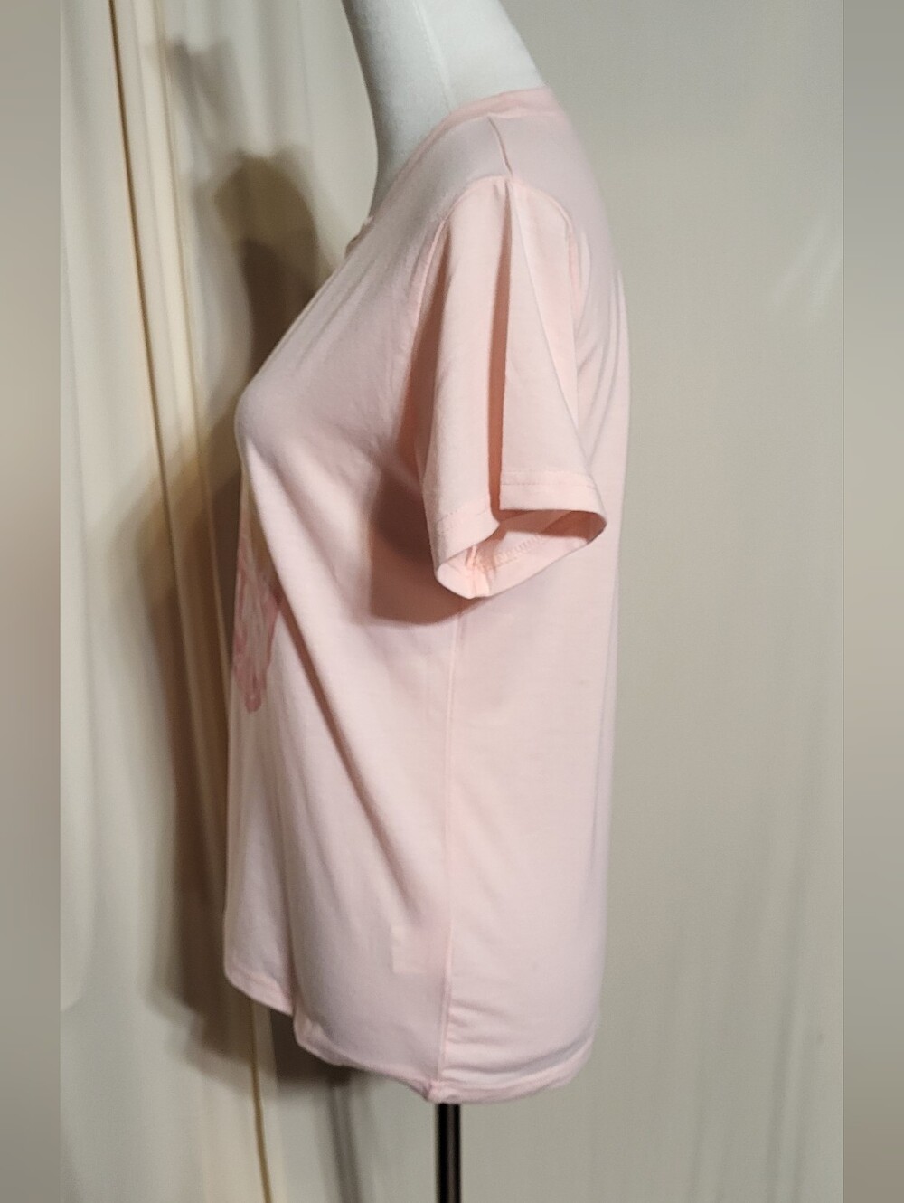 Just Peachy Light Pink Short Sleeve Crewneck Graphic T-shirt Size Small - Picture 6 of 8